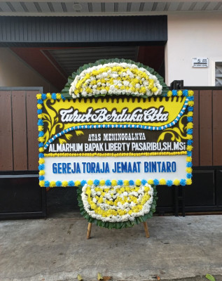 Papan Bunga Duka di Mata Air